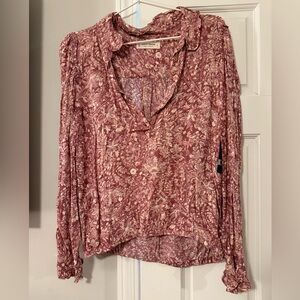 Brand New! Lucky Brand Women’s Long Sleeve Printed Ruffle Collar Top